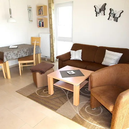 Leuchtturm Cora * רריק